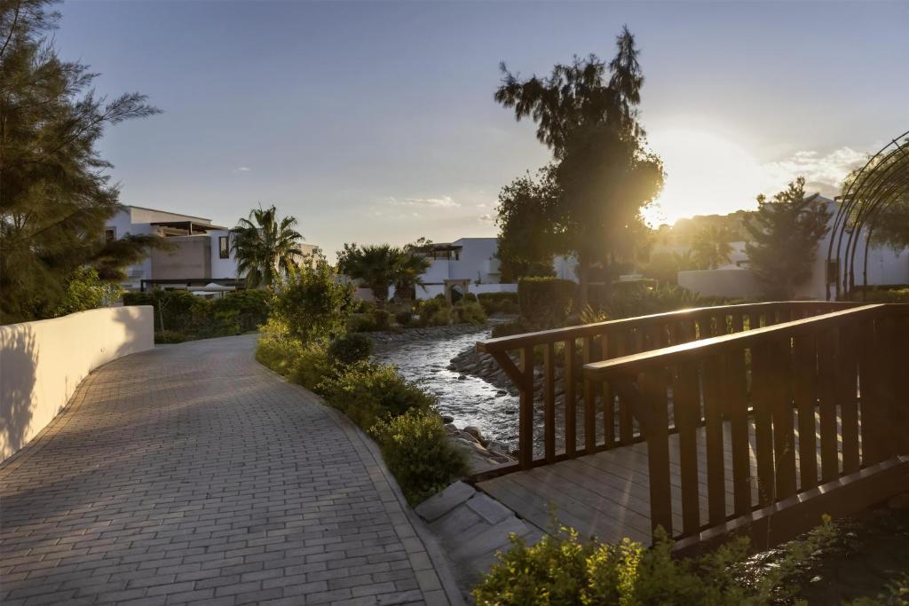 dal travel Aulus Lindos Rhodes, Curio Collection by Hilton