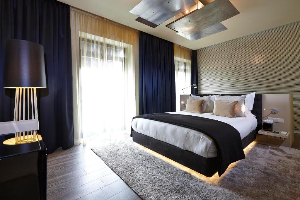 dal travel 9Hotel Mercy