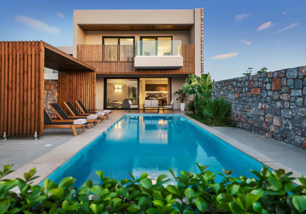 Aethrion Luxury Villas & Suites