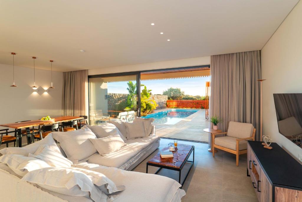 dal travel Aethrion Luxury Villas & Suites
