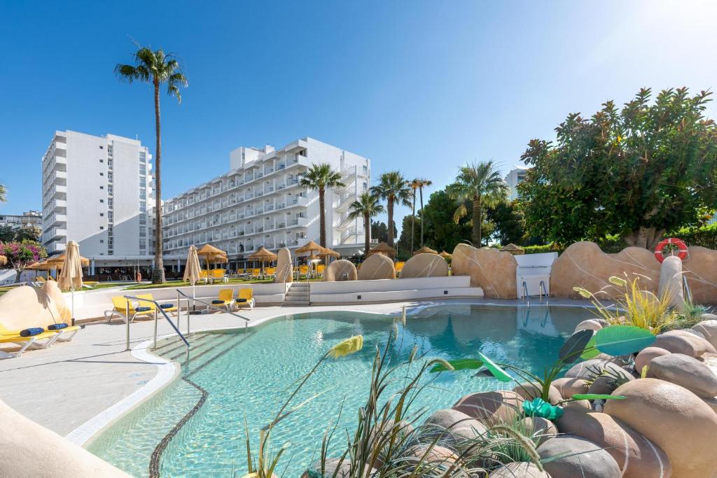 dal travel Hotel San Fermin by Dorobe