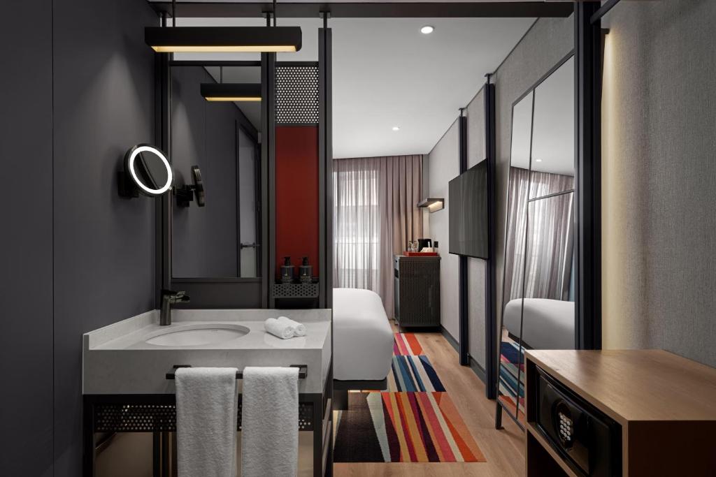 dal travel Hotel Aloft by Marriott Istanbul Karakoy