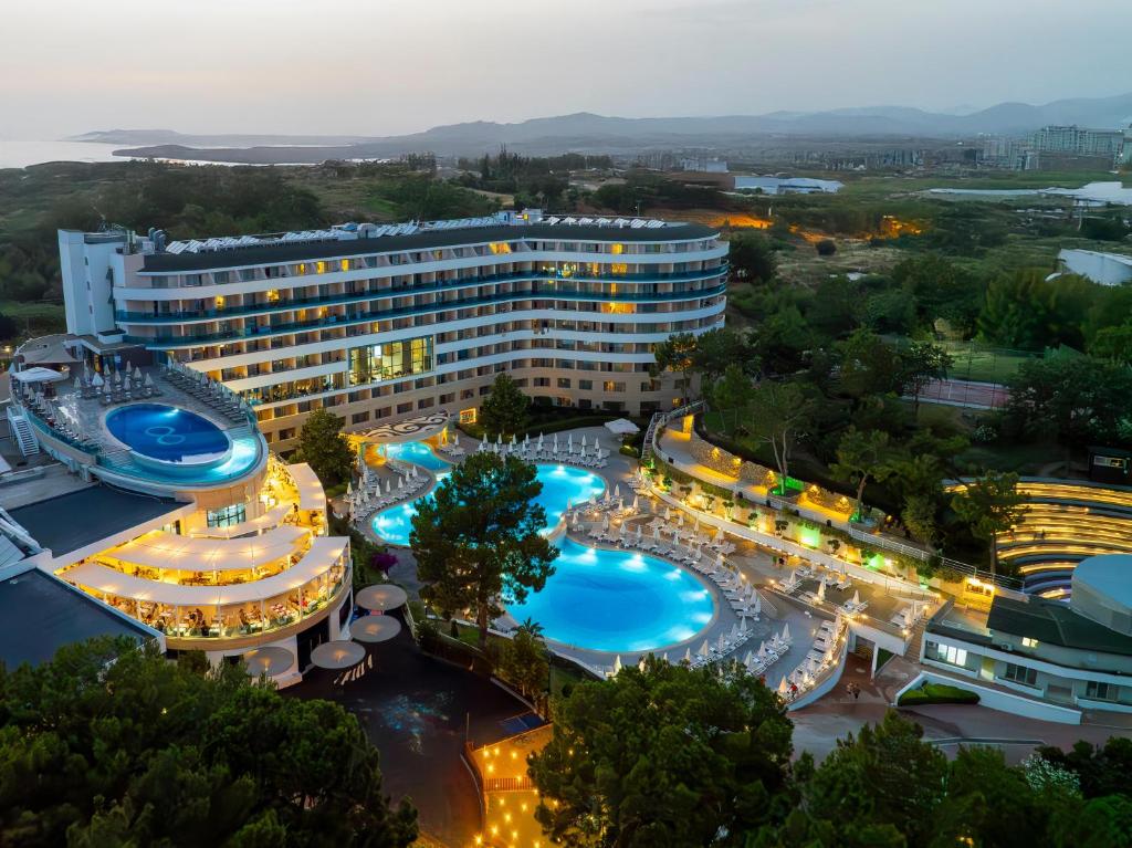 dal travel A Good Life Utopia Family Resort