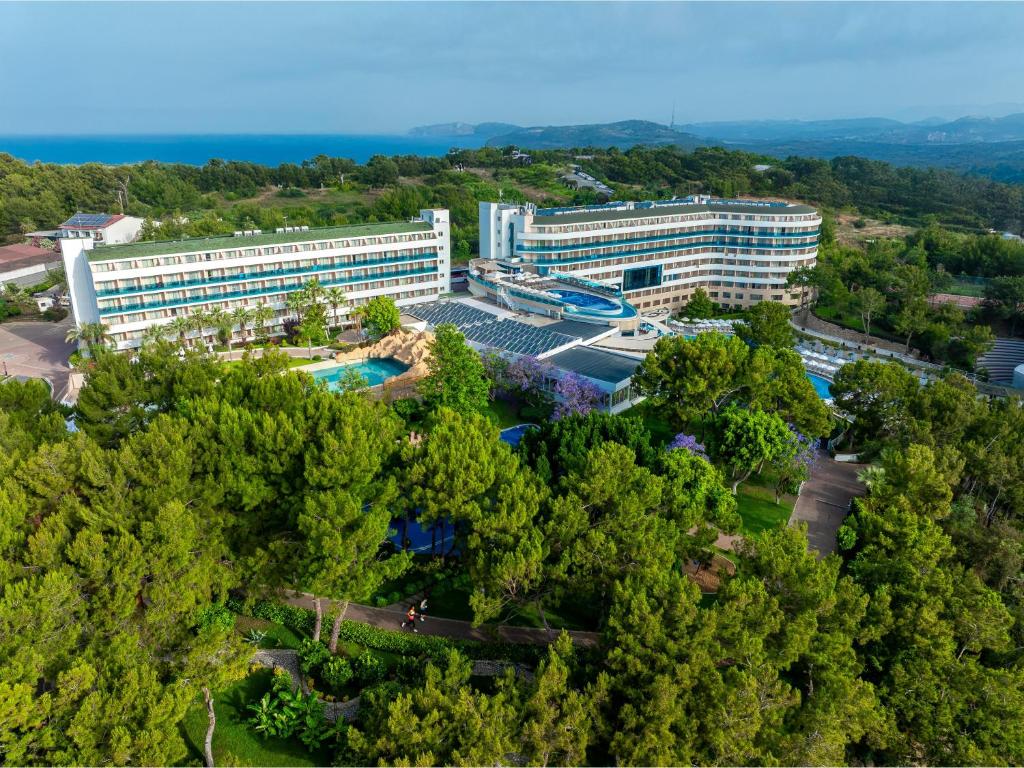 dal travel A Good Life Utopia Family Resort
