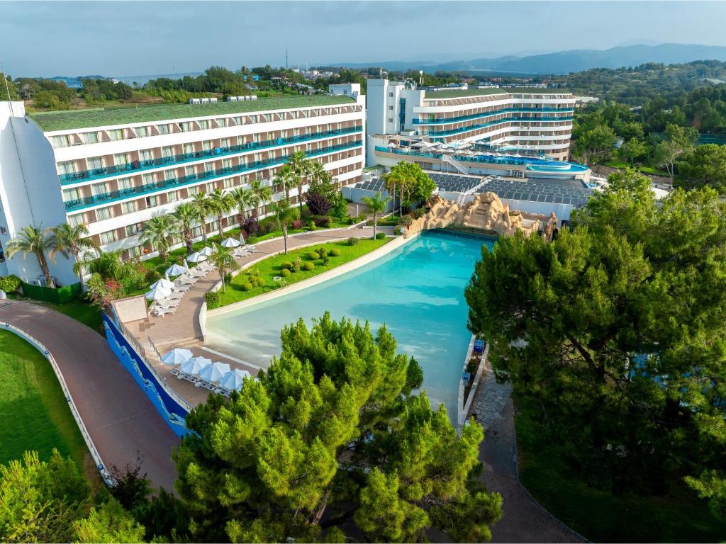 dal travel A Good Life Utopia Family Resort
