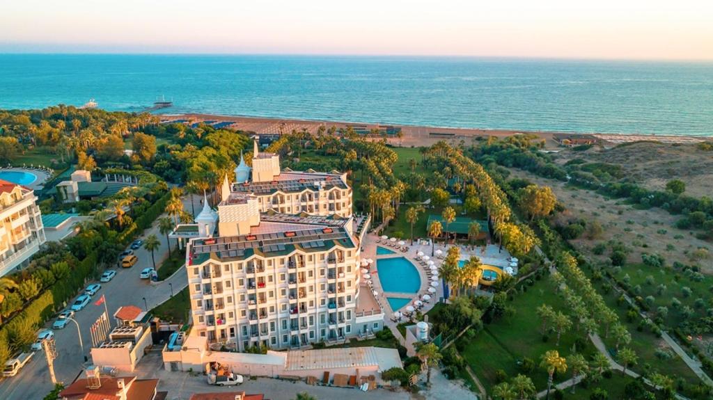 Hotel Royal Atlantis Beach