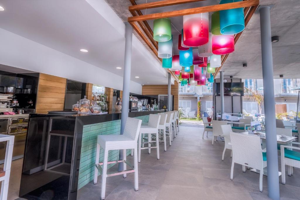 dal travel Hotel LIVVO Los Calderones - Adults recommended