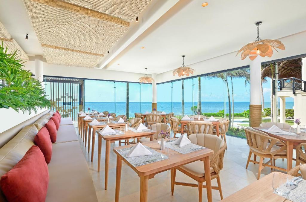 dal travel Desire Riviera Maya Resort