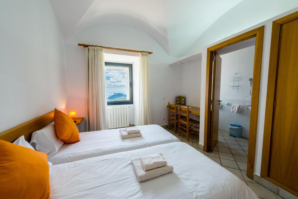 dal travel Hotel Petit Hostatgeria Sant Salvador