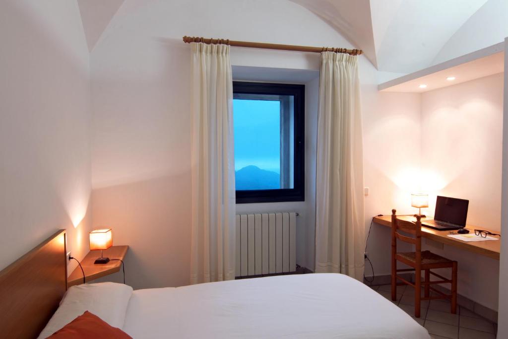 dal travel Hotel Petit Hostatgeria Sant Salvador