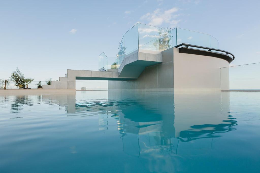 Hotel Three House