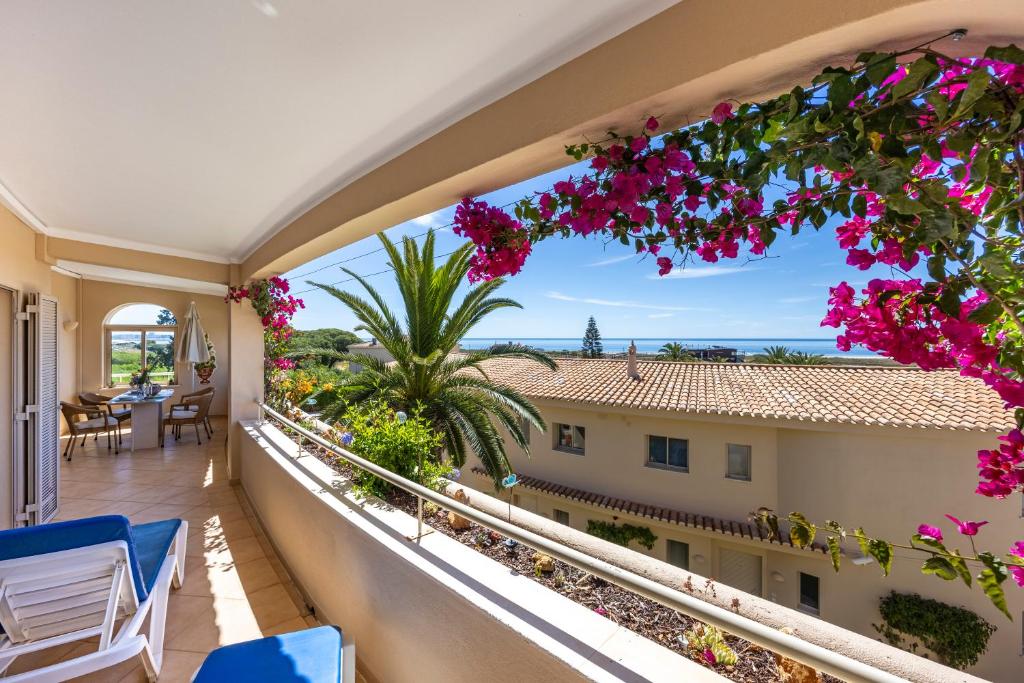 dal travel Vila Palmeira Beach Resort