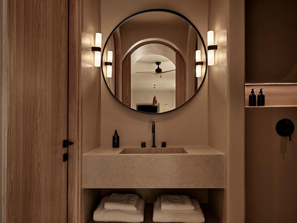 dal travel Tella Thera, a Member of Design Hotels
