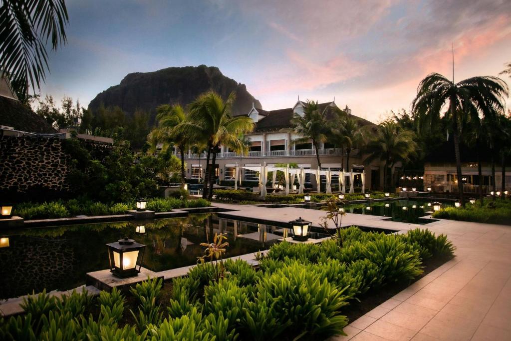 dal travel The St. Regis Le Morne Resort