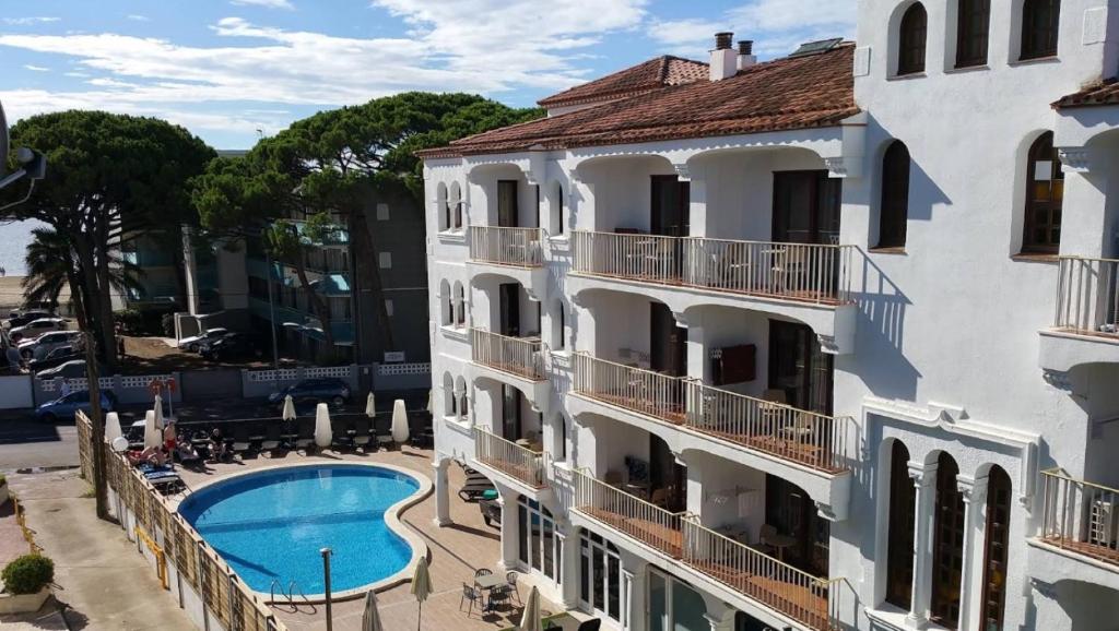 Hotel Emerald Sun