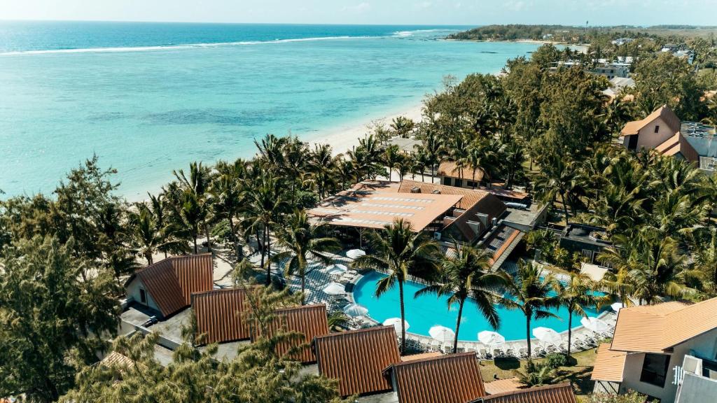 dal travel Crystals Beach Resort Belle Mare, a member of Radisson Individuals