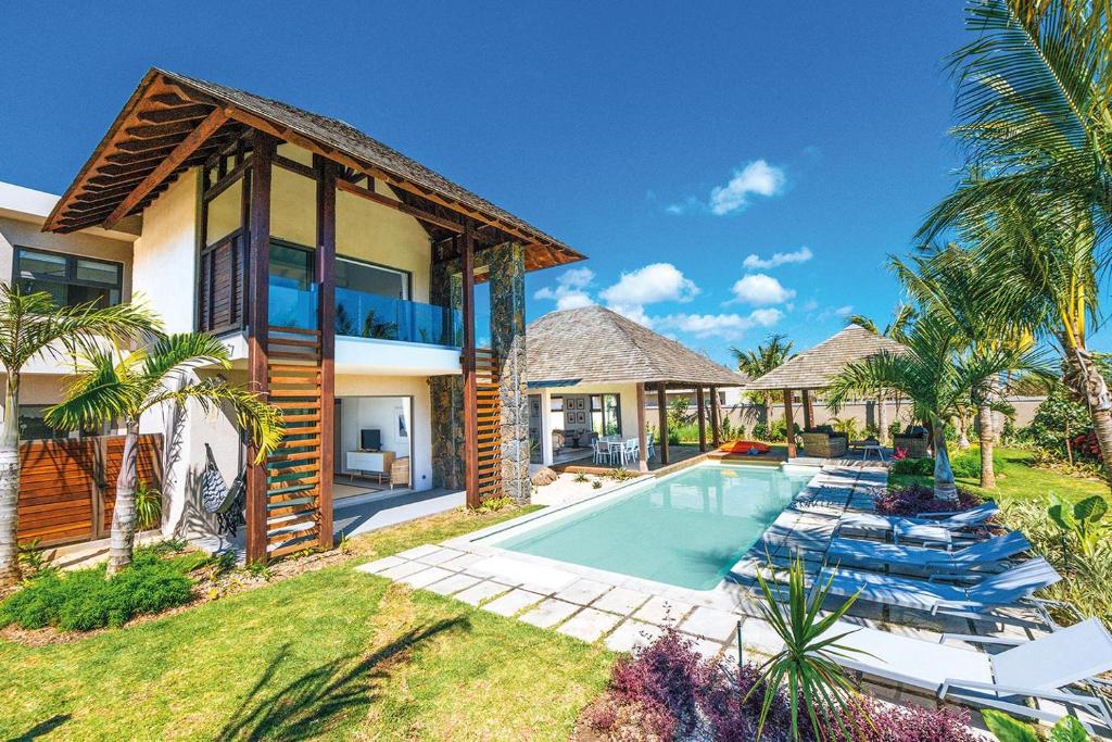 Hotel Mythic Suites & Villas by MJ Holidays
