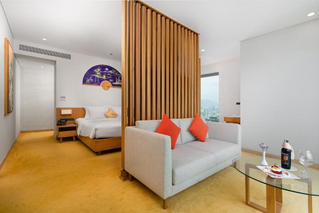 dal travel Hotel Sala Danang Beach