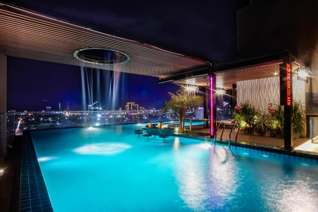 dal travel Cicilia Hotels & Spa Danang Powered by ASTON