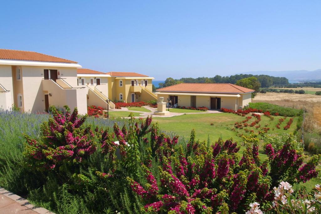dal travel Akamanthea Holiday Village