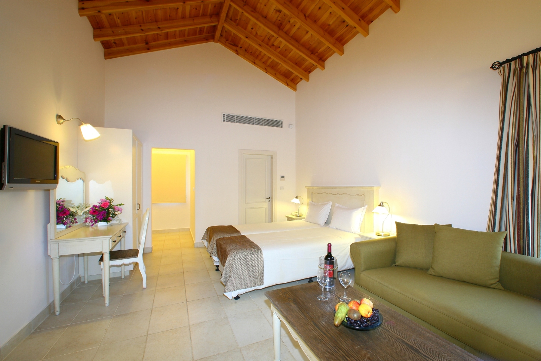 dal travel Aliathon Resort