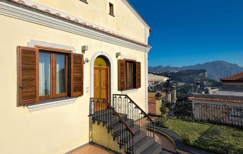 dal travel Villa Maria