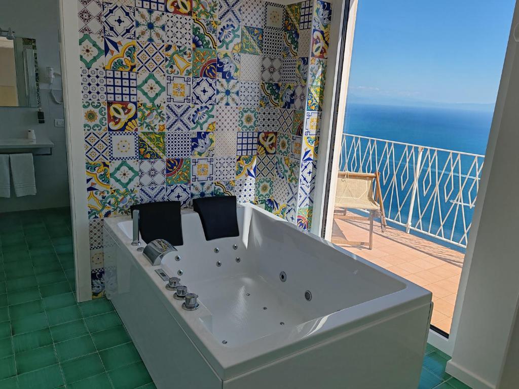 dal travel Hotel Grand Excelsior