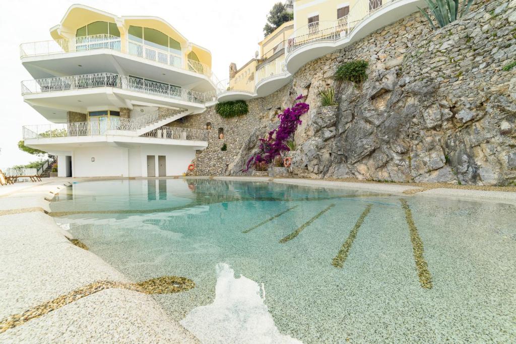 dal travel Hotel Grand Excelsior
