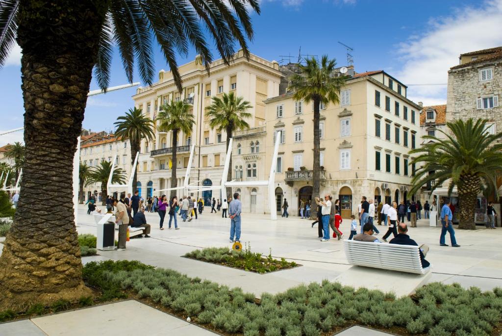 Guest House Teatrin Split