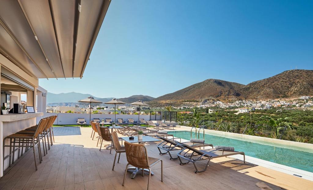 Hotel Enorme Epavli Urban Living