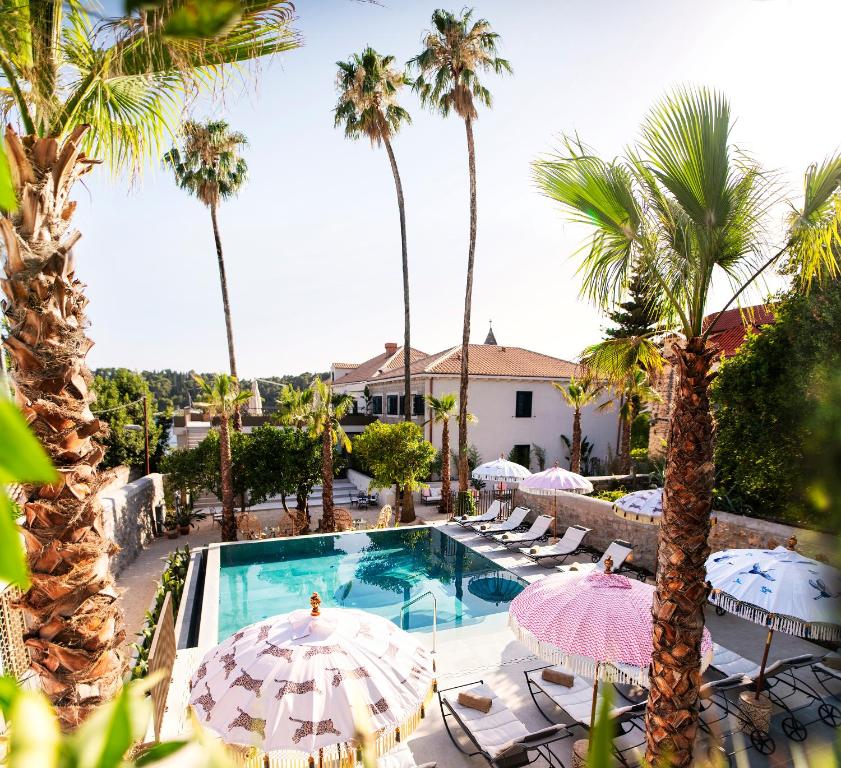 dal travel Hotel Supetar