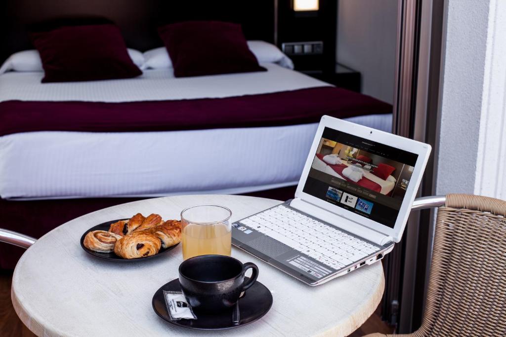 dal travel Hotel Clement Barajas