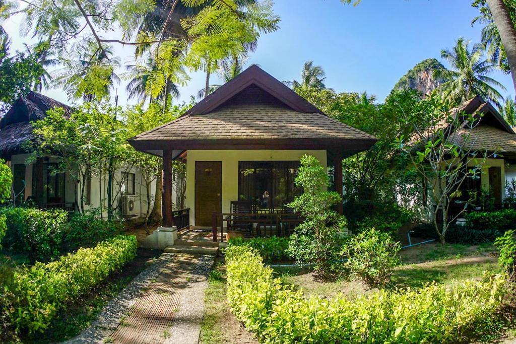 Sand Sea Resort Railay Beach