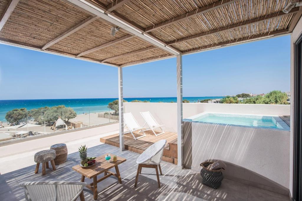 dal travel Hotel Enorme Teatro Beach