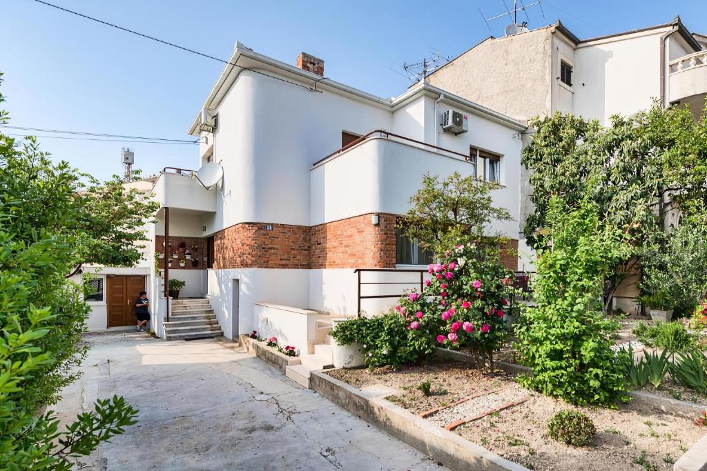 dal travel Hotel Happy Home - Rental Residence