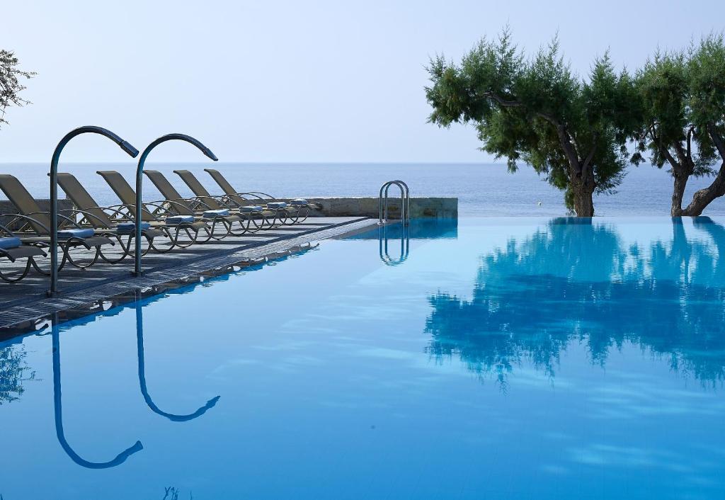 Hotel Kakkos Bay
