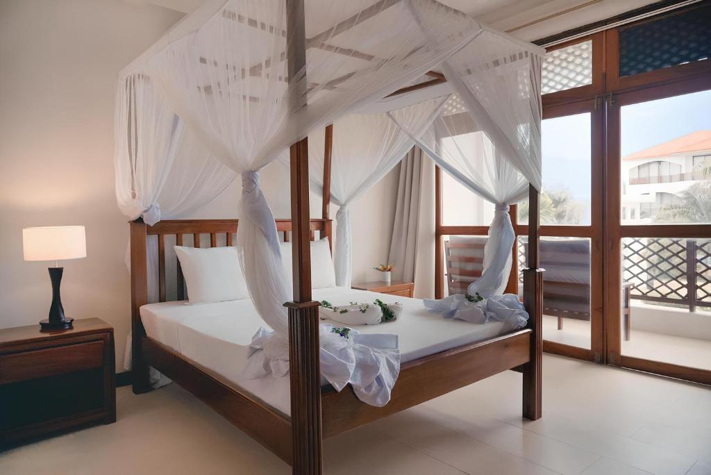 dal travel Hotel AHG Hisia Nungwi Experience