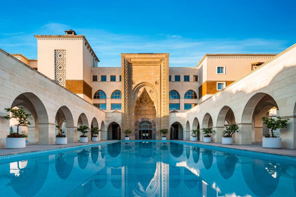 Hotel Kempinski The Dome
