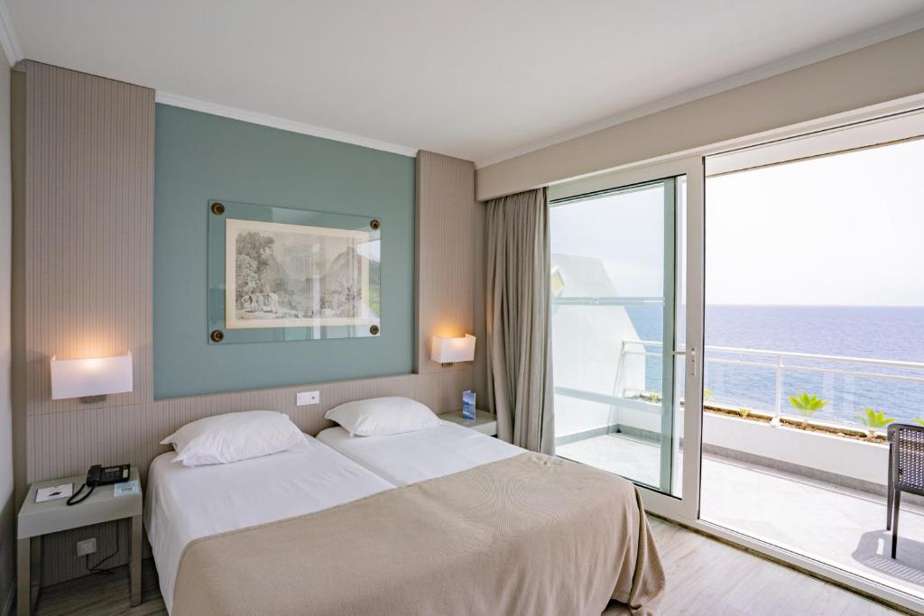 dal travel Hotel Orca Praia - Adults Only